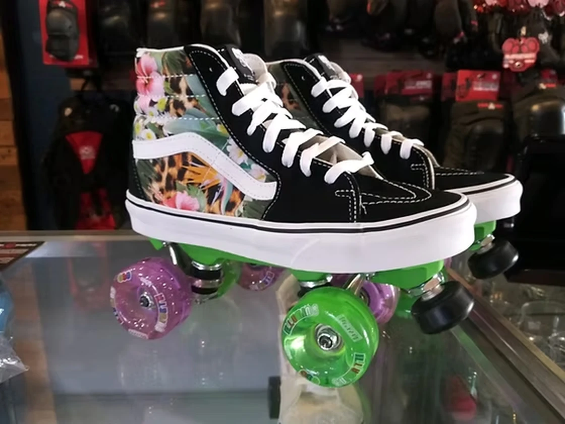 Vans Sk8-Hi custom quad roller skate build