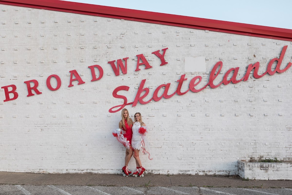 Dad's Broadway Skateland