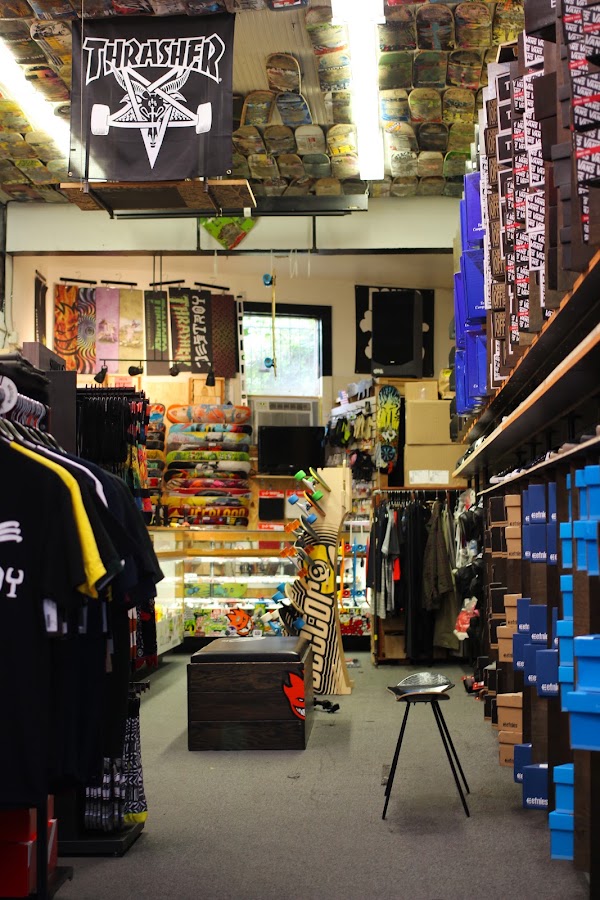 Fast Forward Skate Center