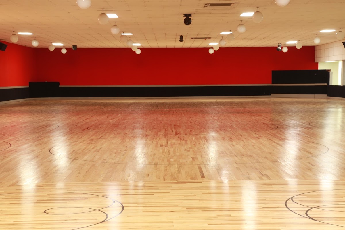 Foothill Skate Inn