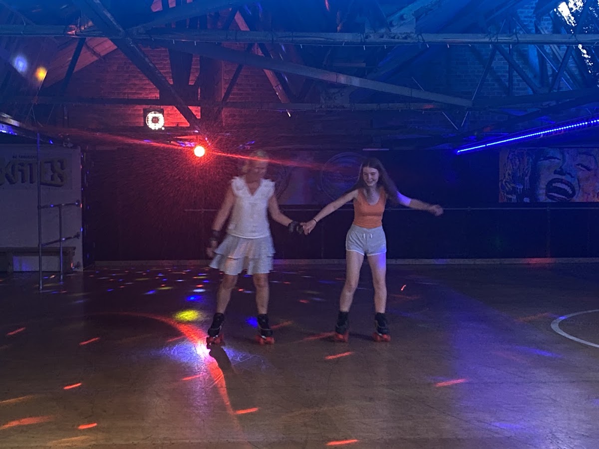 Skates