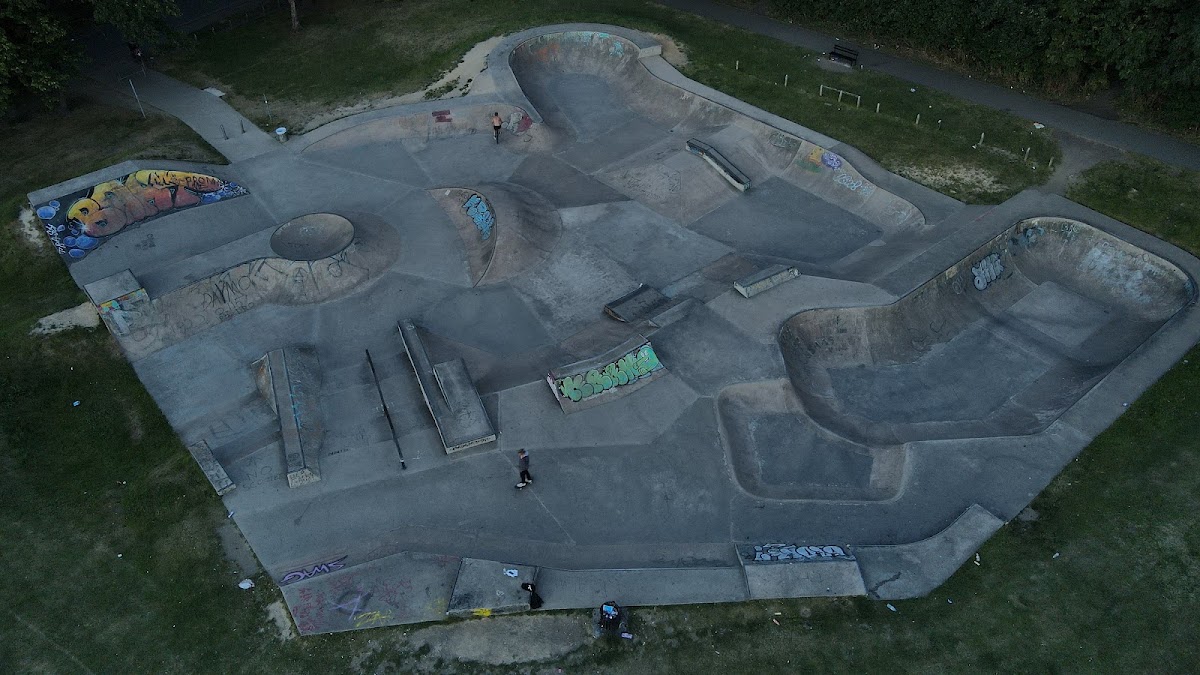 Thornes Park Skate Park